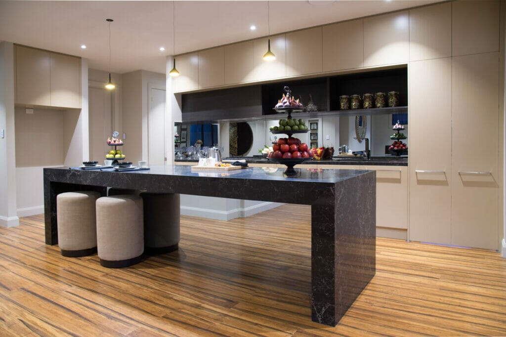 Modern galley kitchen in Caesarstone 5100 Vanilla Noir| 3019